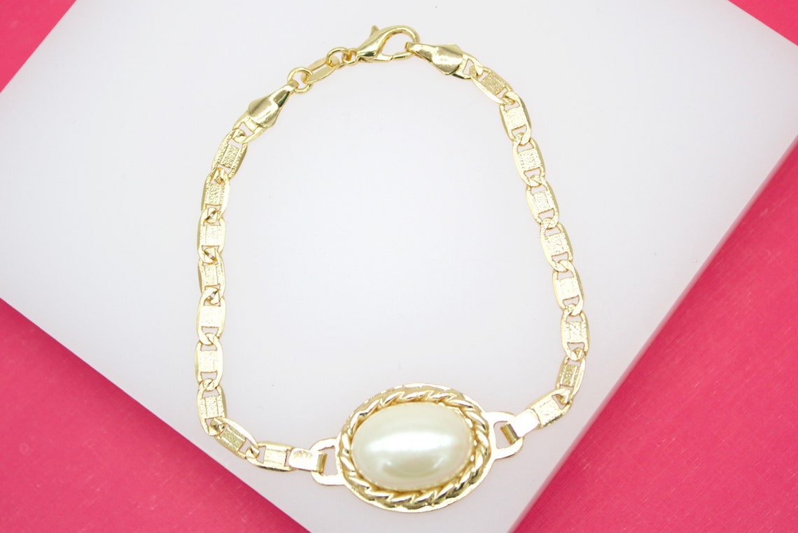18K Gold Filled Designed Synthetic Pearl Bracelet
