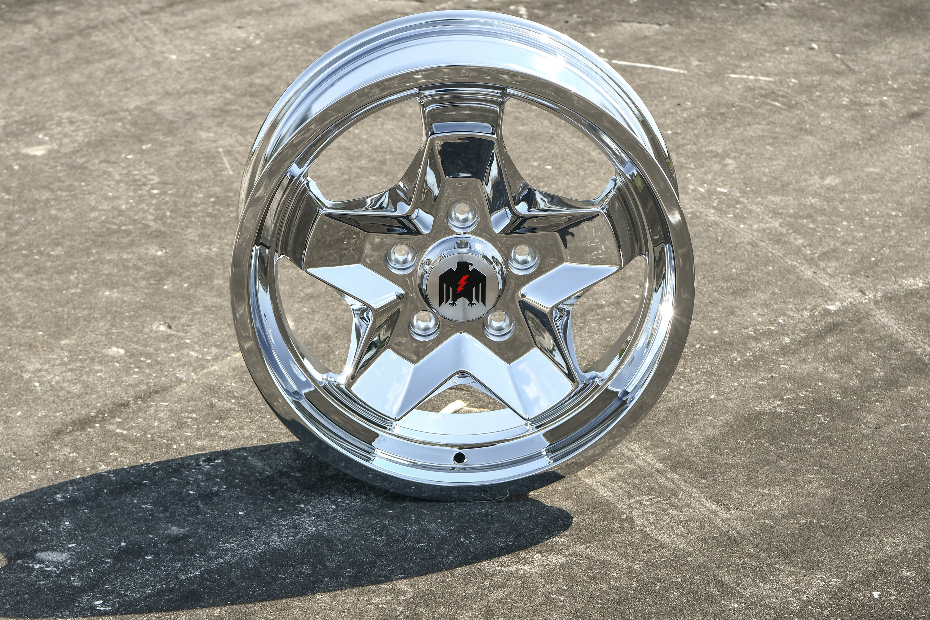 944 COOKIE CUTTER | Chrome Plated